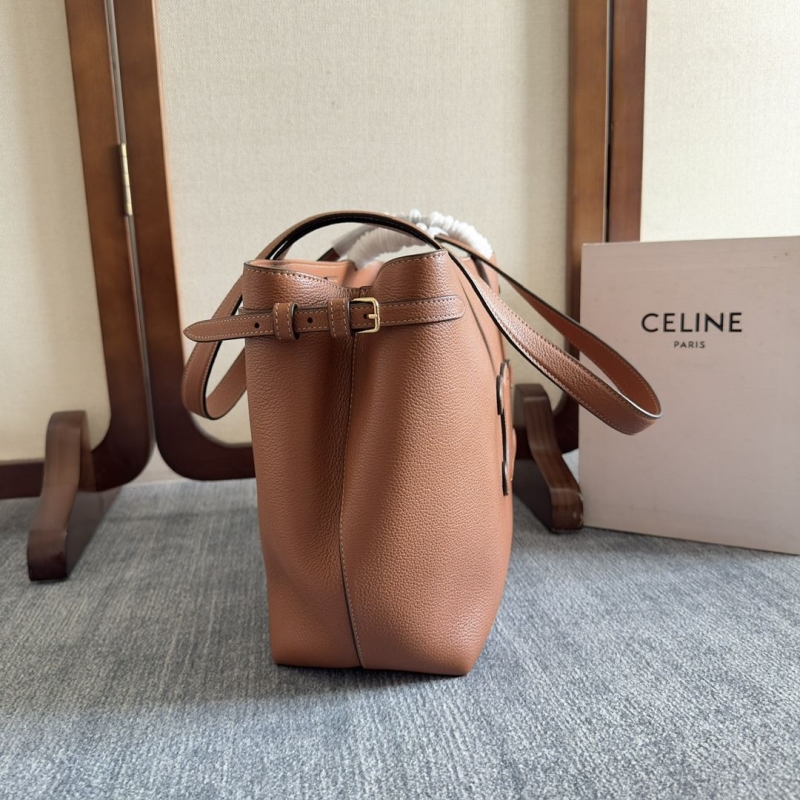 Ce1i*e cabas bags
